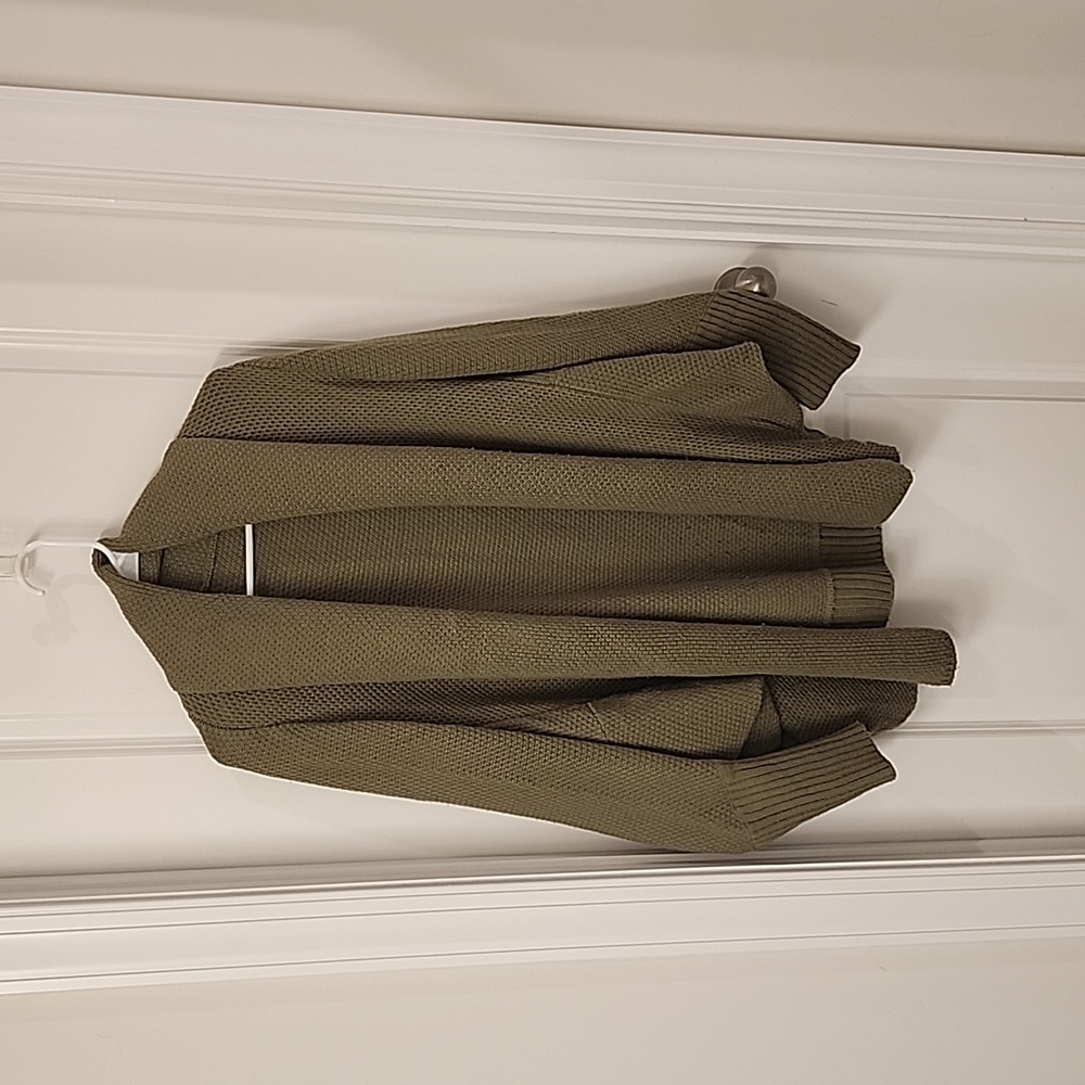Large Army Green Knot Sweater